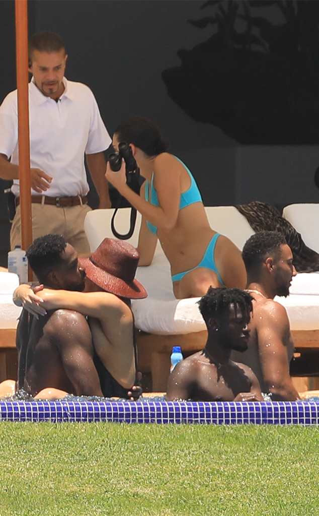 Kendall Jenner, Khloe Kardashian, Tristan Thompson, Ben Simmons Kendall Jenner, Khloe Kardashian, Tristan Thompson, Ben Simmons